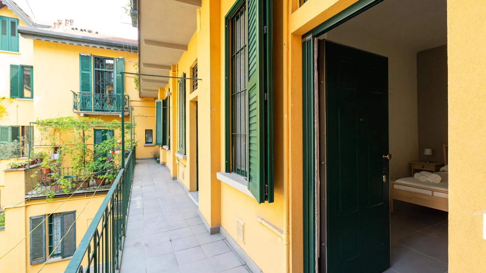 Corso Vercelli Cosy And Bright Studio location